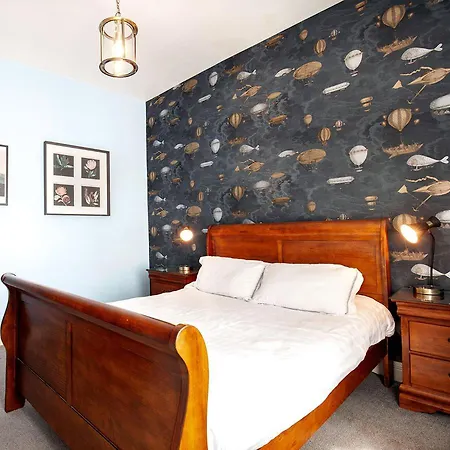 The House Albergue Valley