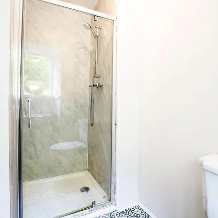 Хостел The House Valley