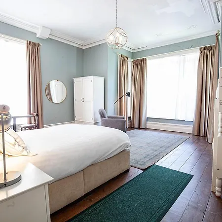 The House Hostel